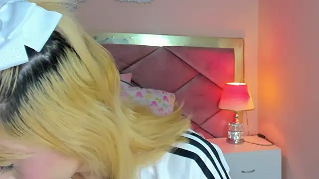 ChloeLaurentt online show from February 2026 02:01:02 PM