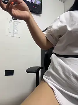 ROUSE SINCLAIR online show from November 2025 07:40:02 PM