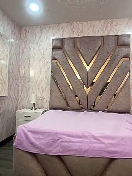 ROUSE SINCLAIR online show from November 2025 09:04:01 PM