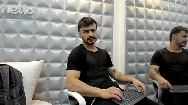 Jack Daniel   online show from October 2025 01:45:02 PM