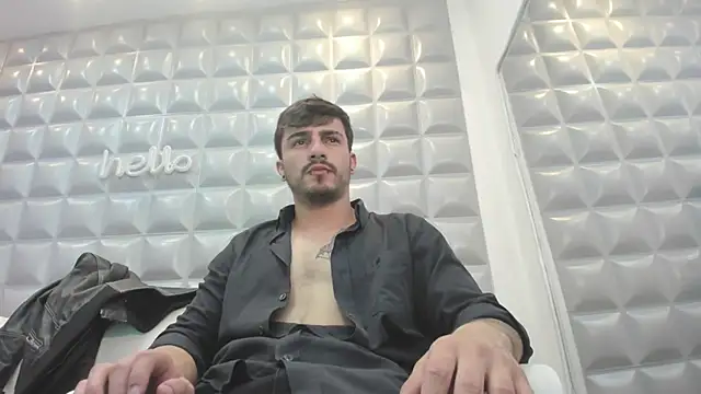Jack Daniel   online show from October 2025 02:54:02 PM