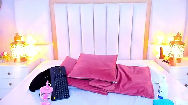 LaylaaDoll online show from June 2026 12:32:02 AM