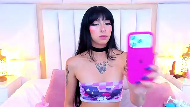 LaylaaDoll online show from July 2026 06:40:01 PM