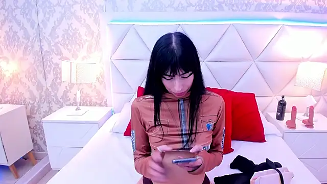 LaylaaDoll online show from November 2025 05:41:01 PM