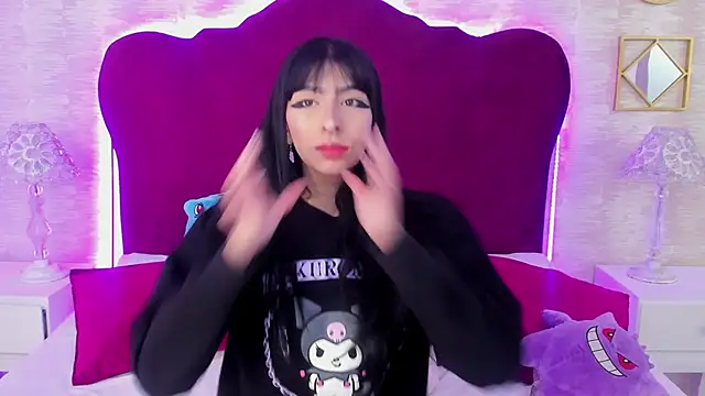 LaylaaDoll online show from September 2025 12:33:01 PM