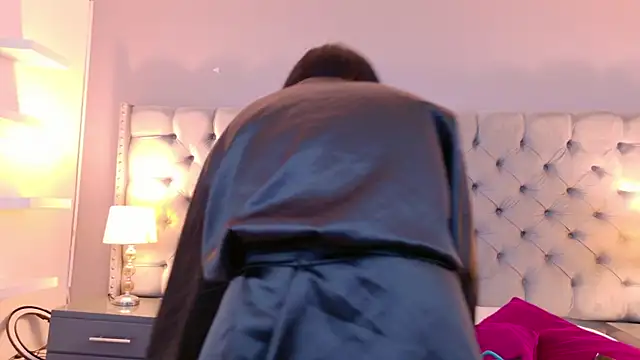 LaylaaDoll online show from November 2025 05:38:02 PM