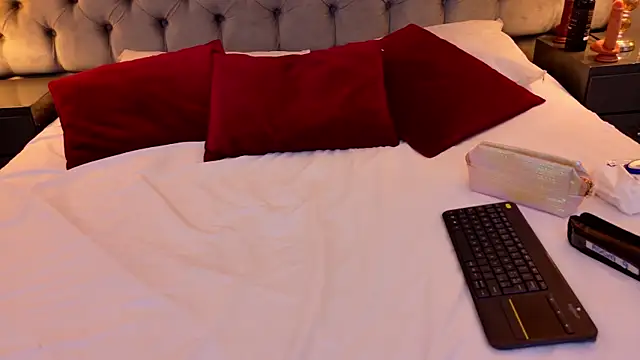 LaylaaDoll online show from November 2025 07:14:02 PM