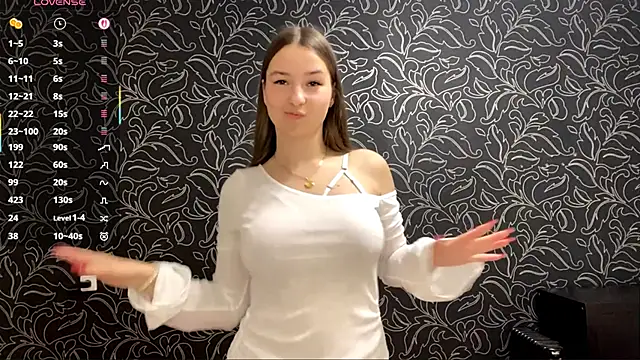 GemmaGunter online show from October 2025 08:10:01 PM