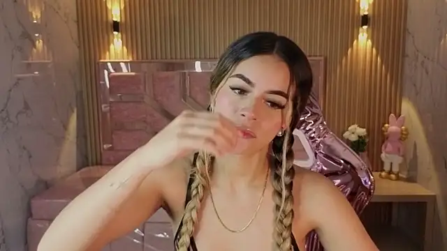 lilith4 s online show from March 2026 08:11:02 PM