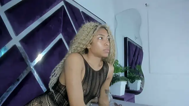 Snapshot of angelkyraasm chatting on January 2026 12:42:02 PM angelkyraasm online show from January 2026 12:42:02 PM