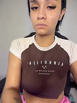 Isabella-Teen online show from April 2026 02:15:02 AM