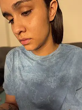 Isabella-Teen online show from January 2026 02:18:02 AM