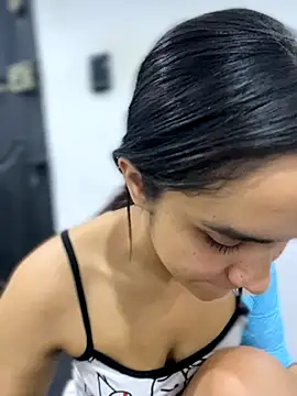 Isabella-Teen online show from October 2025 12:55:01 AM