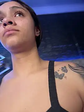 Isabella-Teen online show from November 2025 02:28:02 AM