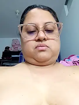 Chiki hot92 online show from March 2026 11:45:02 PM