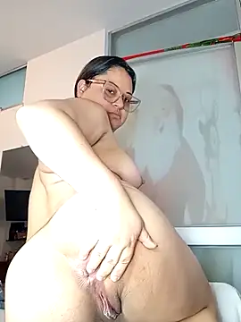 Snapshot of Chiki_hot92 chatting on November 2025 11:48:02 PM Chiki hot92 online show from November 2025 11:48:02 PM