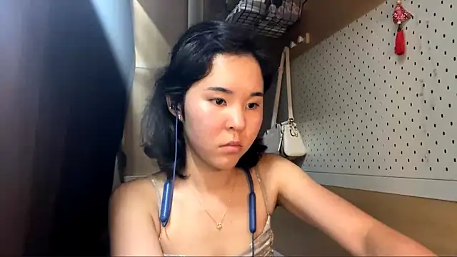 Snapshot of JennyCarpenter chatting on June 2026 10:59:02 AM JennyCarpenter online show from June 2026 10:59:02 AM