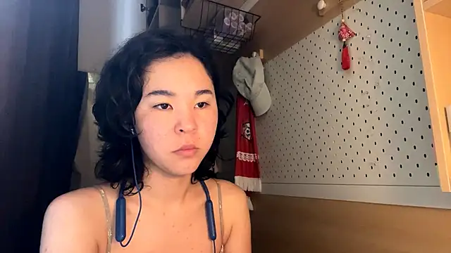 Snapshot of JennyCarpenter chatting on June 2026 02:11:02 AM JennyCarpenter online show from June 2026 02:11:02 AM