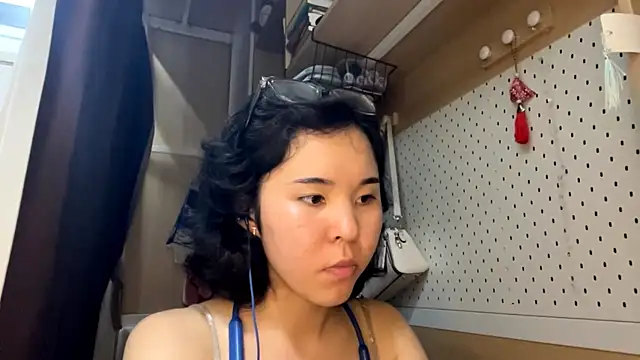 Snapshot of JennyCarpenter chatting on May 2026 12:36:01 PM JennyCarpenter online show from May 2026 12:36:01 PM