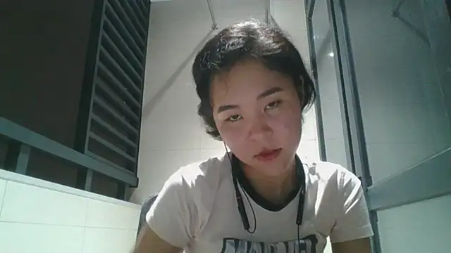 Snapshot of JennyCarpenter chatting on October 2025 10:56:01 AM JennyCarpenter online show from October 2025 10:56:01 AM