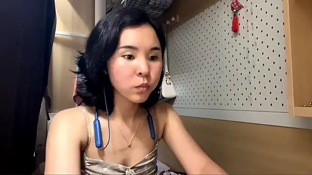 Snapshot of JennyCarpenter chatting on June 2026 09:53:01 AM JennyCarpenter online show from June 2026 09:53:01 AM