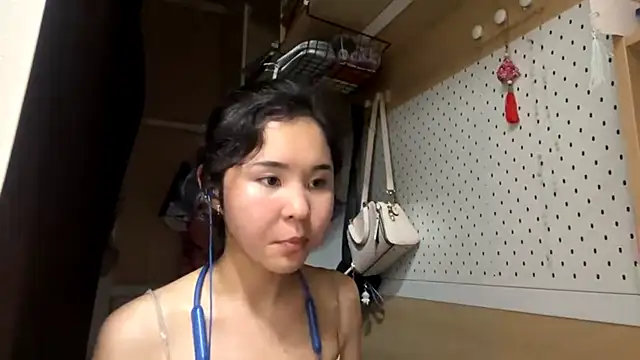 Snapshot of JennyCarpenter chatting on May 2026 12:26:02 PM JennyCarpenter online show from May 2026 12:26:02 PM