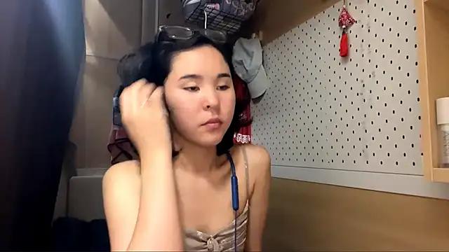 Snapshot of JennyCarpenter chatting on June 2026 09:54:01 AM JennyCarpenter online show from June 2026 09:54:01 AM