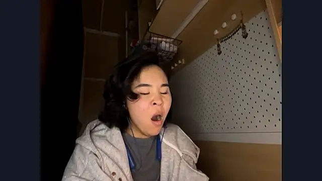 JennyCarpenter online show from April 2026 10:45:02 PM