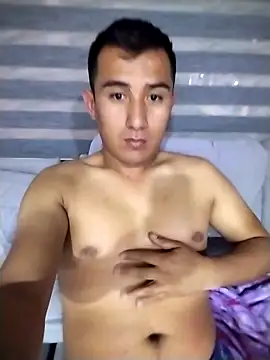 Benitocamelas93 online show from April 2026 06:49:02 AM