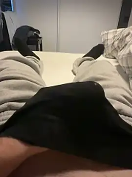 maxh08625 online show from December 2025 12:37:01 PM