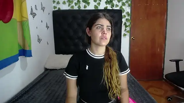 Snapshot of isabel_09 chatting on February 2026 12:47:02 PM isabel 09 online show from February 2026 12:47:02 PM