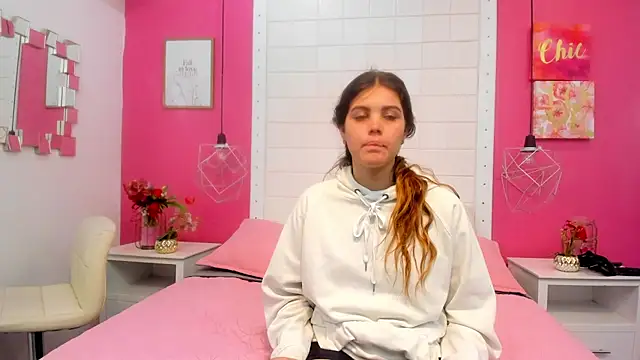 isabel 09 online show from May 2026 06:06:01 PM