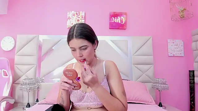 isabel 09 online show from June 2026 03:32:02 PM