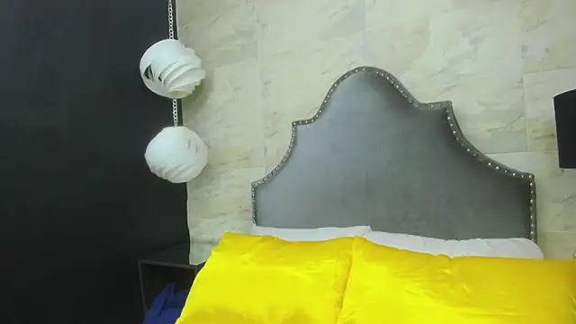 isabel 09 online show from July 2026 06:54:02 PM