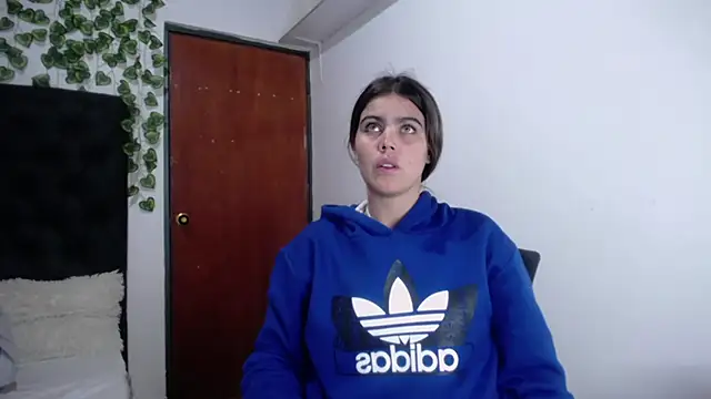 isabel 09 online show from November 2025 03:09:02 AM