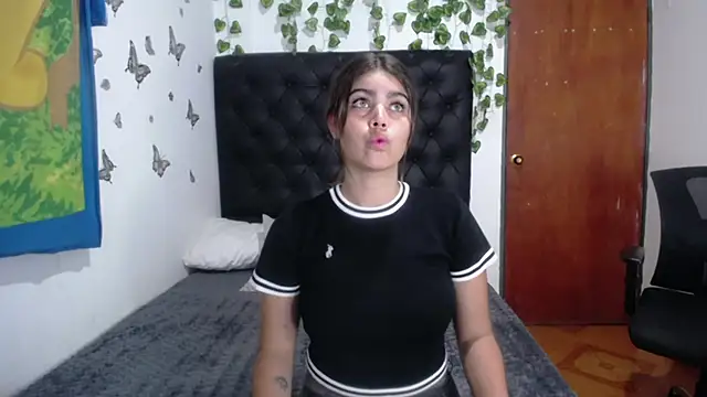 Snapshot of isabel_09 chatting on January 2026 03:00:02 AM isabel 09 online show from January 2026 03:00:02 AM