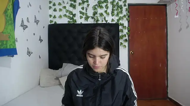 Snapshot of isabel_09 chatting on February 2026 12:29:02 PM isabel 09 online show from February 2026 12:29:02 PM