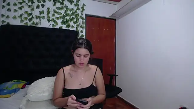 isabel 09 online show from November 2025 03:37:02 PM