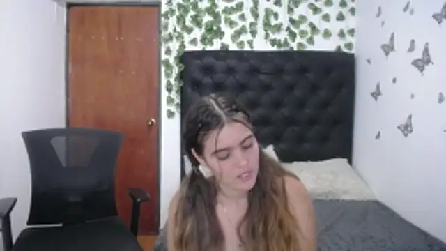 isabel 09 online show from October 2025 04:15:02 PM