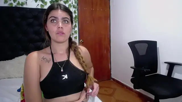 isabel 09 online show from November 2025 03:05:02 PM