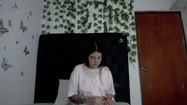 isabel 09 online show from April 2026 12:28:01 PM