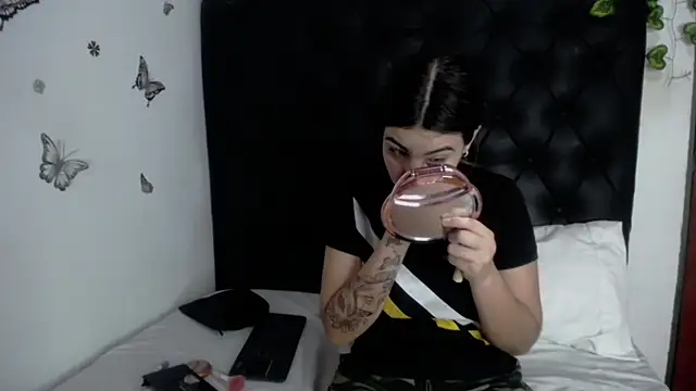 isabel 09 online show from April 2026 12:11:02 PM