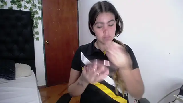 isabel 09 online show from December 2025 03:07:01 AM