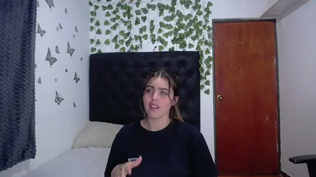 isabel 09 online show from November 2025 03:16:02 PM