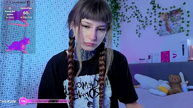 LilithPoison online show from June 2026 06:02:01 PM