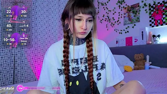 LilithPoison online show from April 2026 06:09:02 PM