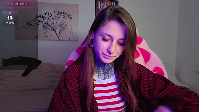 Snapshot of LilithPoison chatting on September 2025 05:41:02 PM LilithPoison online show from September 2025 05:41:02 PM