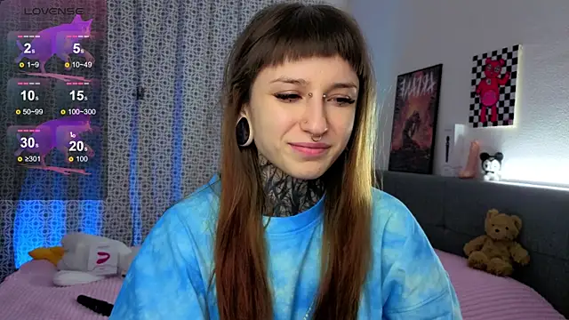 Snapshot of LilithPoison chatting on November 2025 06:08:01 PM LilithPoison online show from November 2025 06:08:01 PM