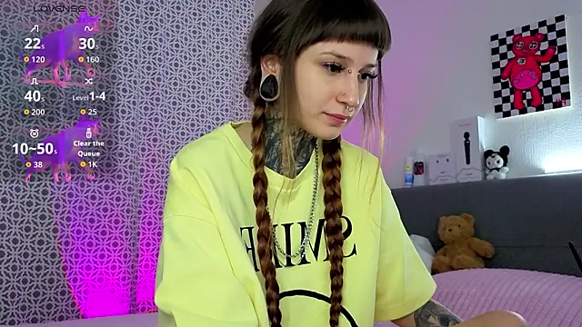 LilithPoison online show from February 2026 06:43:02 PM