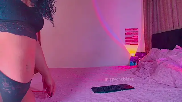 missvaneblake online show from January 2026 12:01:02 PM